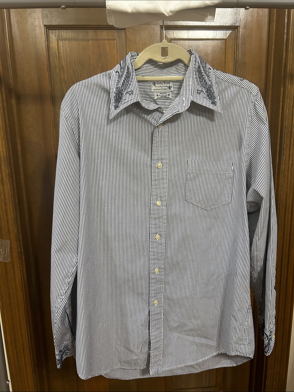 VTG Lucky Brand Men’s Blue & White Striped 100% cotton Button-Down Shirt Med